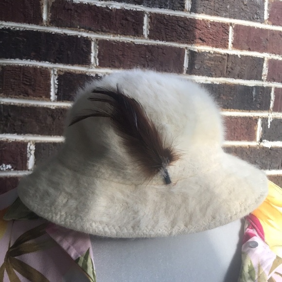 Kangol Design vintage ladies bowl hat main image 3